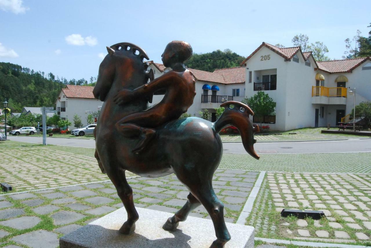 Meta Pension, Damyang Zewnętrze zdjęcie