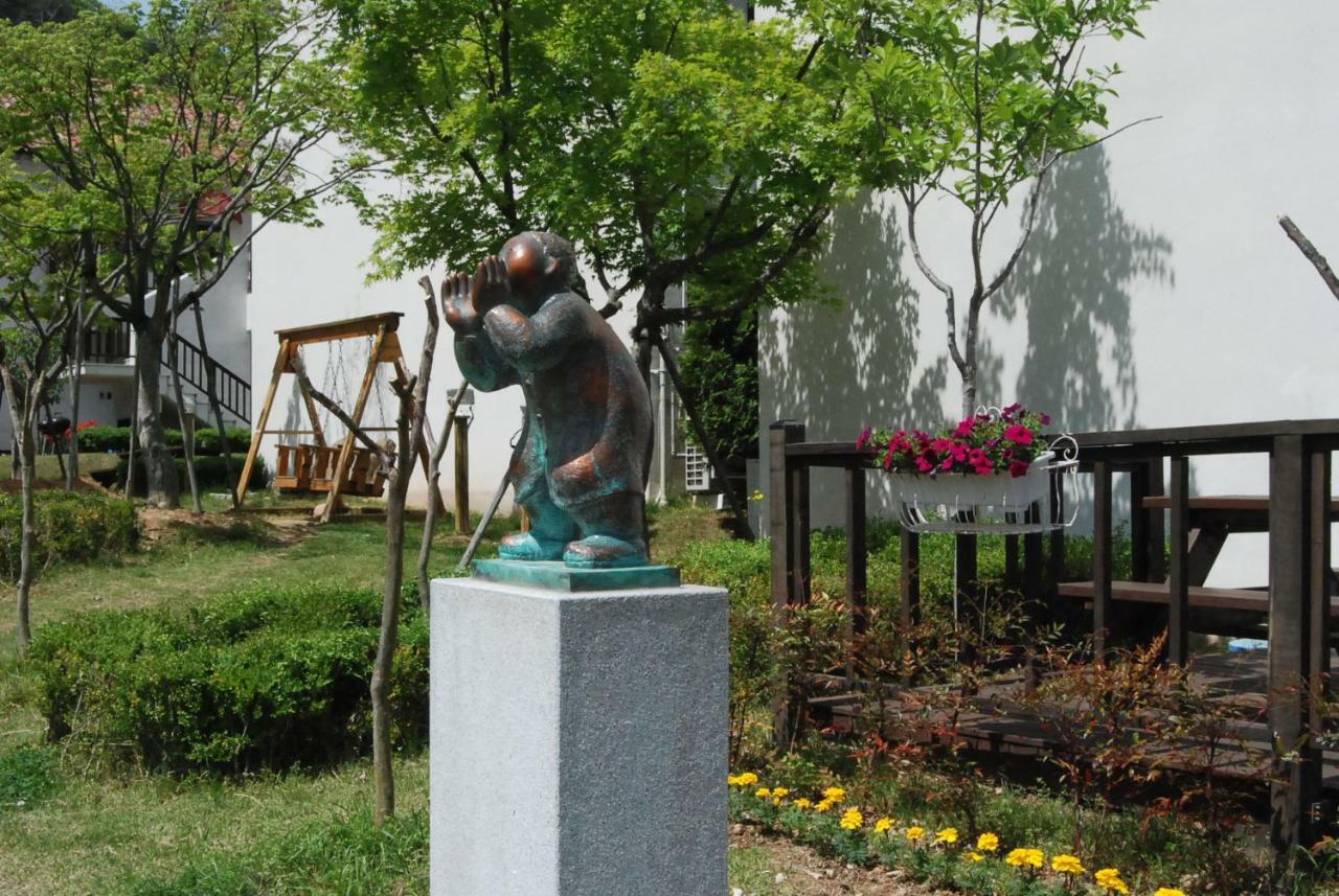 Meta Pension, Damyang Zewnętrze zdjęcie